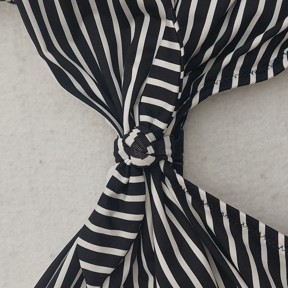 CITY CHIC Plus Size Black and White Striped Women's Swimsuit NWOT - Picture 10 of 10